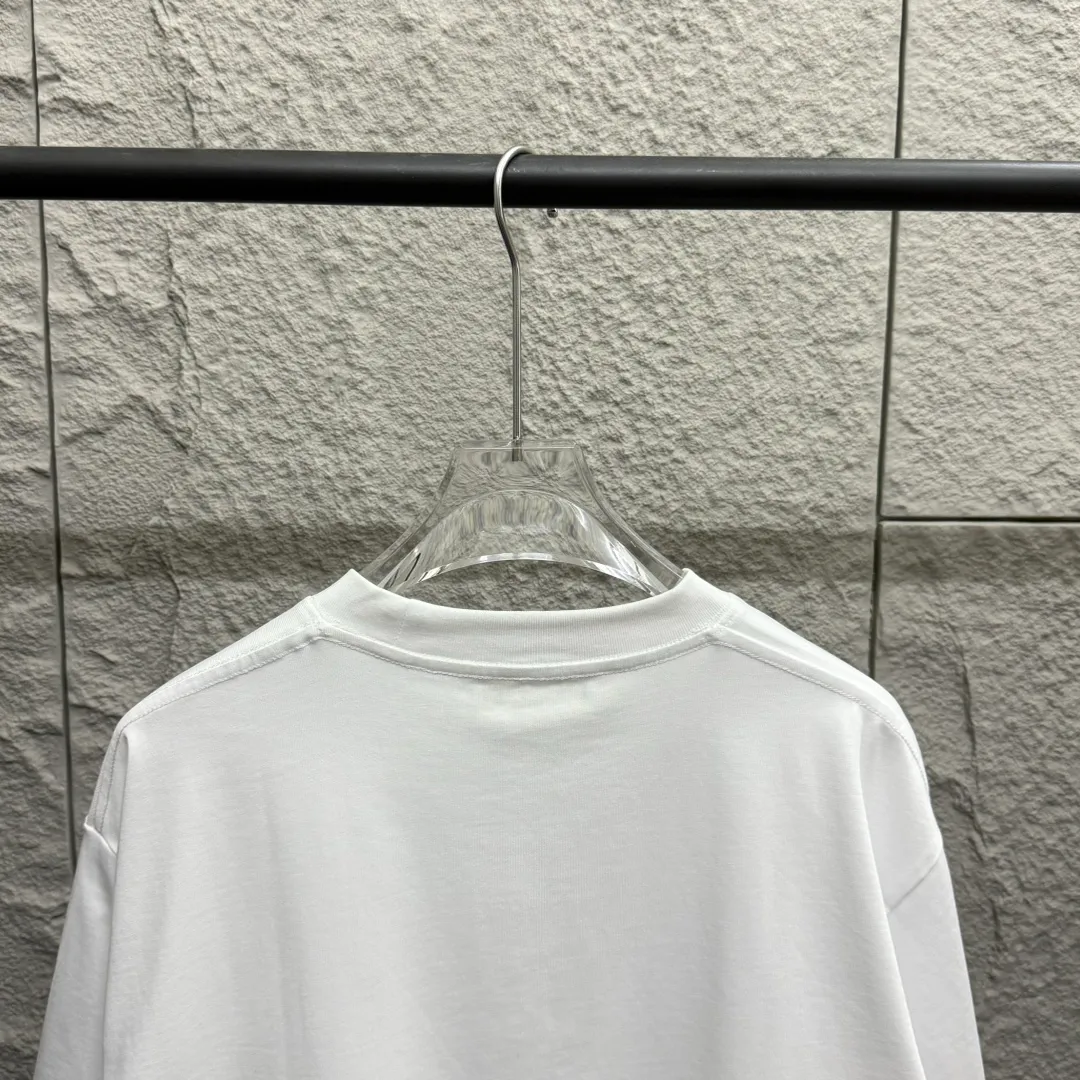 MM 6 *2025 New Arrival T 300 Same Style ：Black White Size： S （90-130 ） M （120-150 ） L （140-165 ） XL （160-180 ） XXL （180-210 ）
